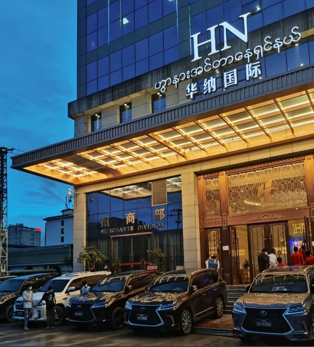 华纳东方明珠萌宠养成休闲游戏